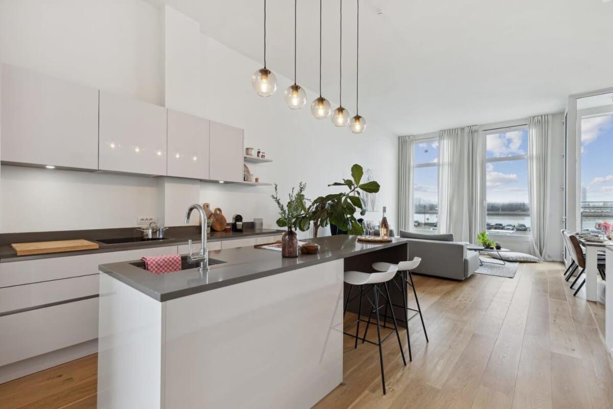Bright Waterfront Apartment Antwerpen Exteriör bild