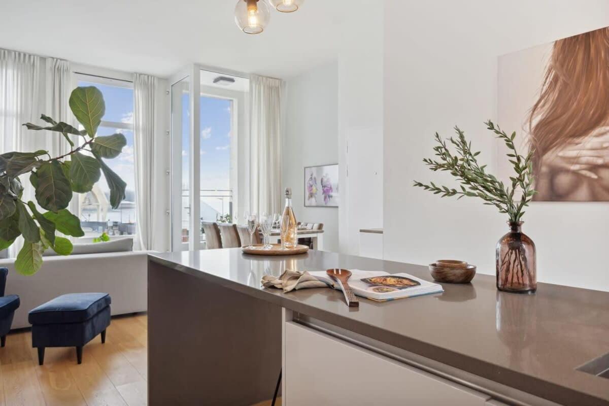 Bright Waterfront Apartment Antwerpen Exteriör bild